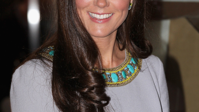 Беременная Кейт Миддлтон уехала на остров для избранных