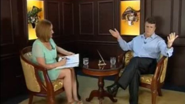 Prezentatoarea de la un post TV: “Teatrul Ionesco este un cuib de homosexuali”