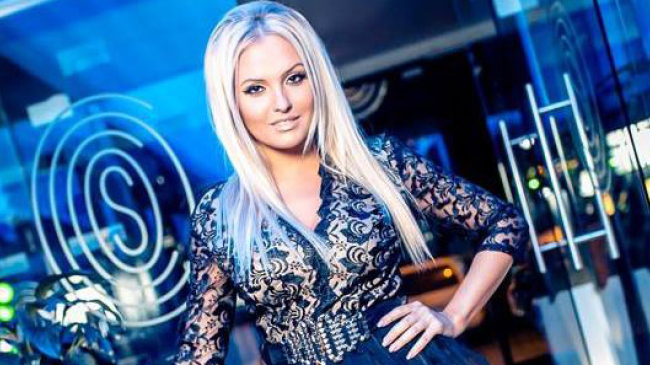 Tany Vander, selfie în costum de baie, în plină iarnă – FOTO