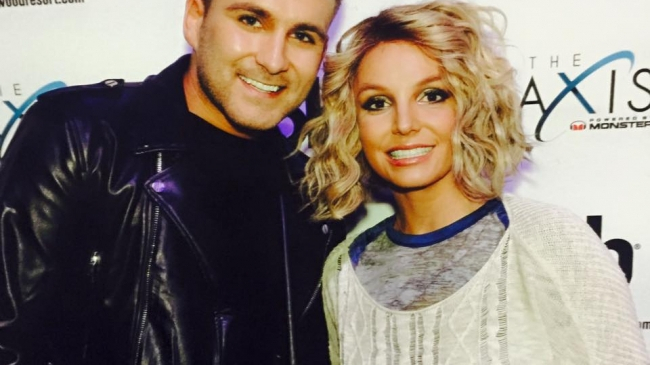 Ce au in comun Ionel Istrati, Zinaida Julea, Ion Suruceanu si Britney Spears? Afla in articol - FOTO