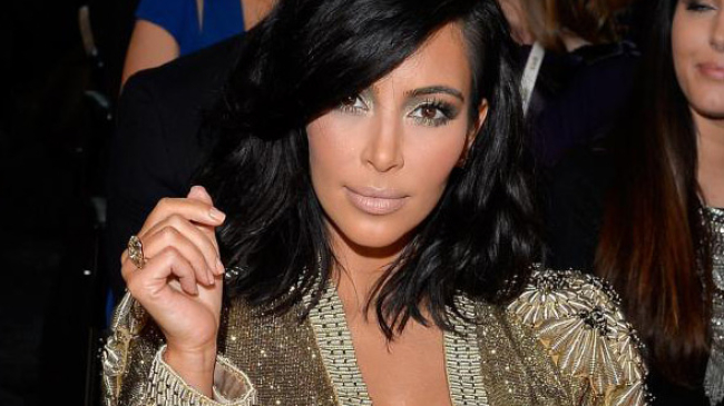 Ким Кардашьян не смогла скрыть свой целлюлит на Grammy-2015