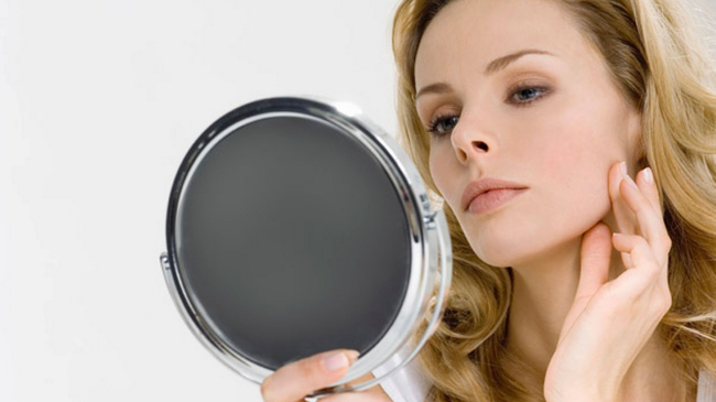 В каком возрасте начинают стареть люди?