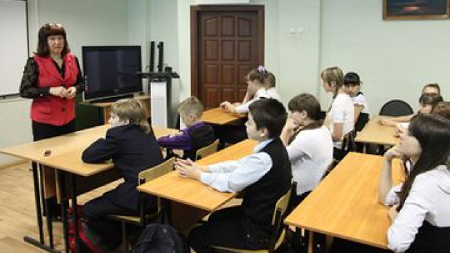 В Кишиневе в школах проведут уроки патриотического воспитания