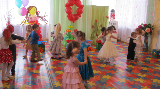 Некоторые столичные детсады отказались от утренников к 8 Марта