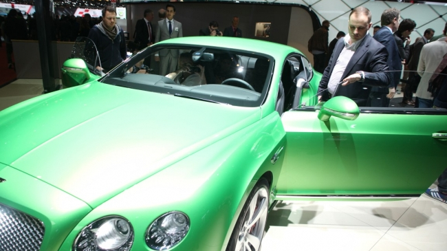 Valerian Minzat, o noua achizitie de la Geneva! Ce cadou si-a facut avocatul - FOTO