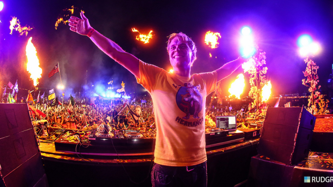 Cel mai bun DJ al lumii vine la Chişinău. Iată cât va costa un bilet la concertul său