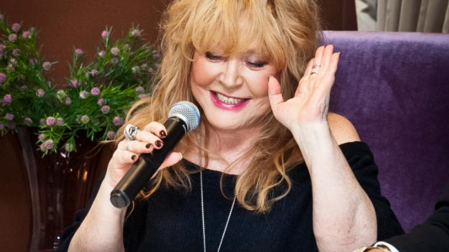 Поклонники восхищаются неузнаваемой Пугачевой в съемке Vogue