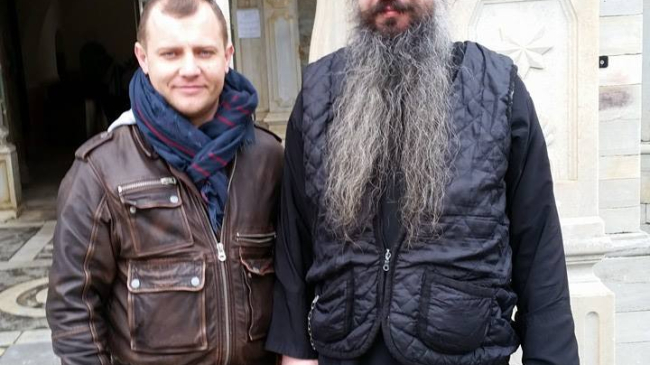 Interpretul autohton care şi-a dorit să fie mai aproape de Dumnezeu