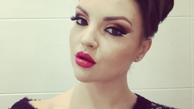 Buzele Dianei Grigor. Pentru ce nuanțe de ruj optează! FOTO