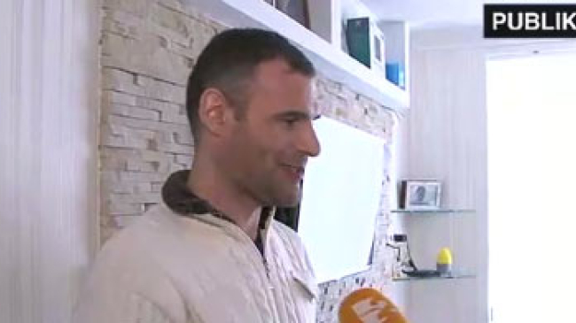 Отец четверых близнецов готовится к возвращению жены и детей