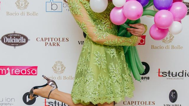 Tatiana Heghea, goală în ciocolată!