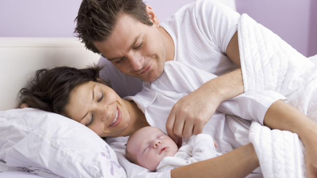 Ce e de făcut dacă tata este gelos pe mamă la copil