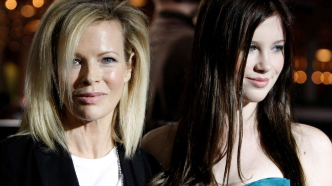 Знаменитые мамы, которые родили после 40 лет