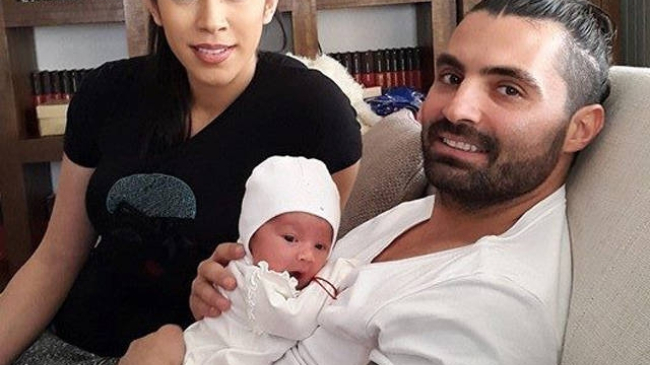 Pepe, mandru ca este tatic! Iata cum a pozat cu iubirile sale - FOTO