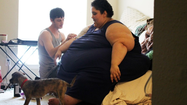 Она весит 300 кг, а он не хочет, чтобы она менялась. Шокирующая история отношений!