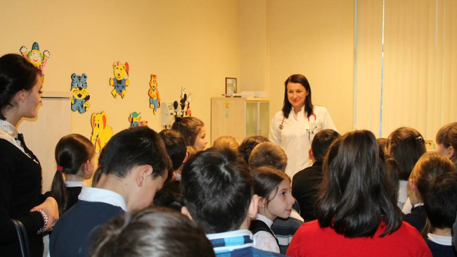 Campania “Sunt sănătos, cresc frumos!” desfăşurată la Spitalul Internaţional Medpark