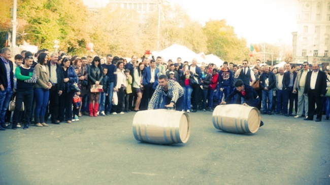 Фоторепортаж: День Вина-2014