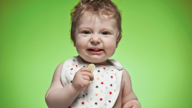 Prima întâlnire cu lămâia. Proiect foto de Sergiu Bîrcă