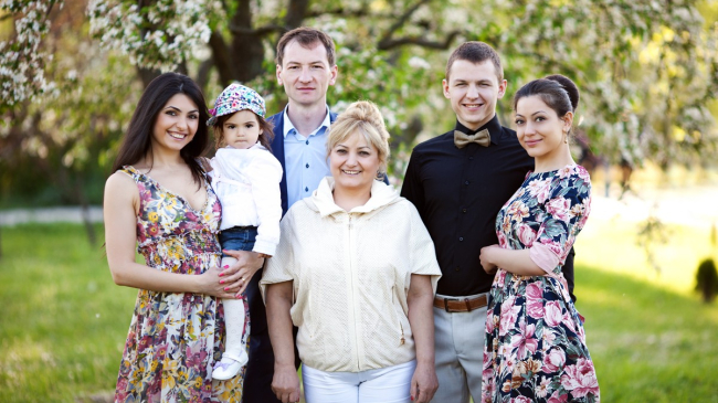 “Noi - suntem împreună. Noi - suntem o familie!”. Proiect foto realizat de Aliona Nicanorova