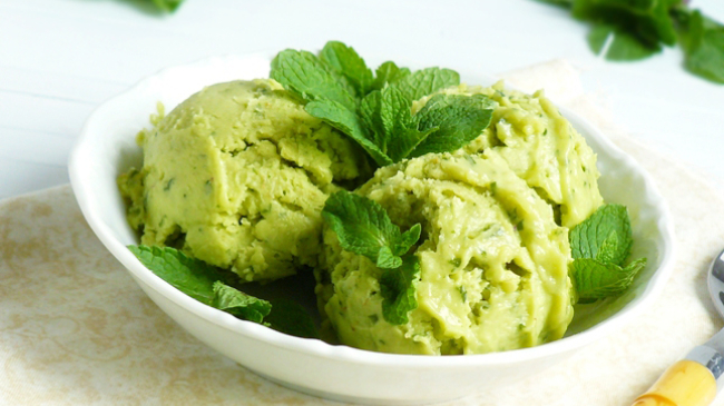 Мороженое из авокадо. Очень вкусно!