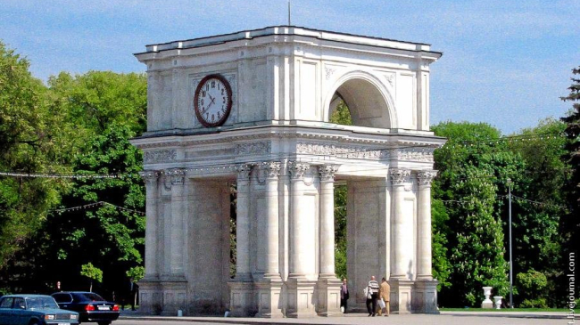 Триумфальная арка Кишинева вошла в Топ-5 самых красивых сооружений мира