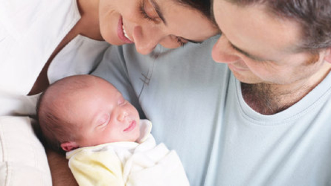 Три дня оплачиваемого отпуска получат отцы новорожденных