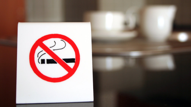 Где теперь нельзя курить в Молдове