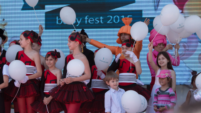 Copiii născuți la Medpark și prietenii lor au sărbătorit „Medpark Baby Fest 2015”