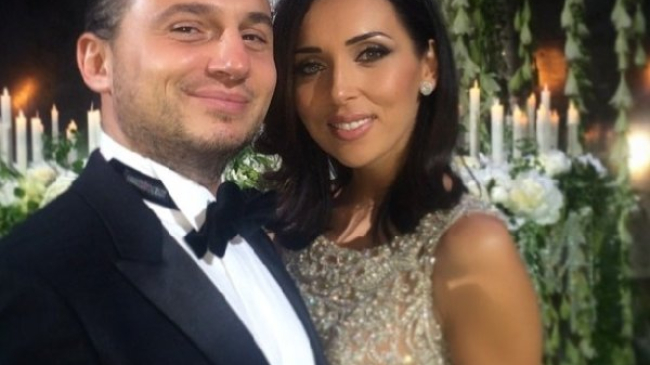 Алсу затмила невесту Галину Юдашкину своим роскошным платьем