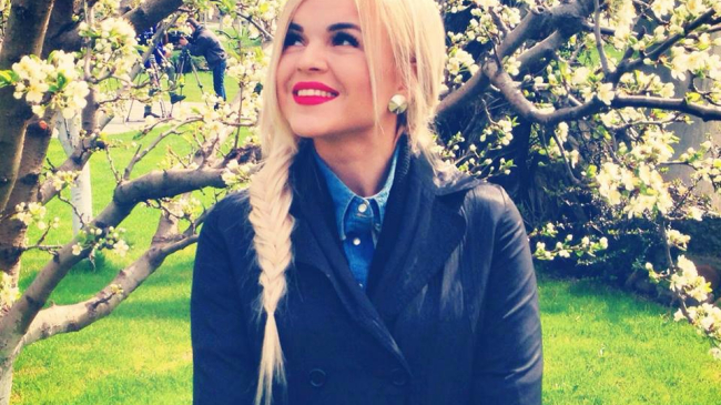 O prezentatoare TV și-a procurat mașină nouă