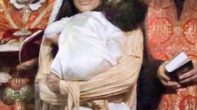 Ким Кардашьян поделилась фотографиями с крестин своей двухлетней дочери в Иерусалиме