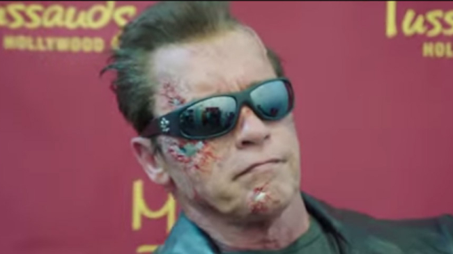 Арнольд Шварценеггер пугал людей в музее Тюссо