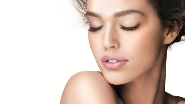 10 secrete care te vor face să arăți mai tânără