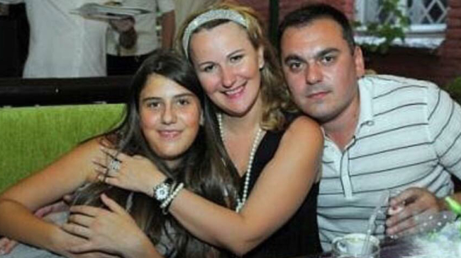 Family Portrait: Laura şi Gheorghe Muravschi