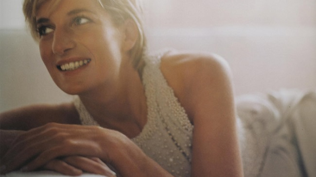 Леди Ди, какой мы ее еще не знали... Редкие снимки любимой всеми принцессы Дианы