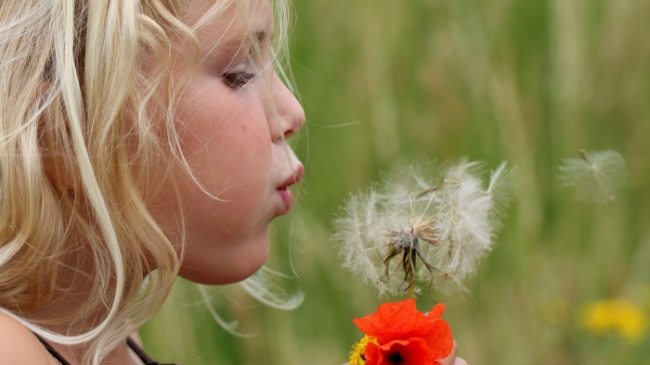 Этих детей спросили, что такое счастье. Их ответы заставляют улыбнуться и задуматься...