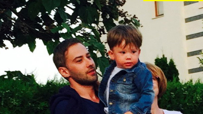 Fiul Jannei Friske, copia mamei… POZE din vacanța alături de tatăl său