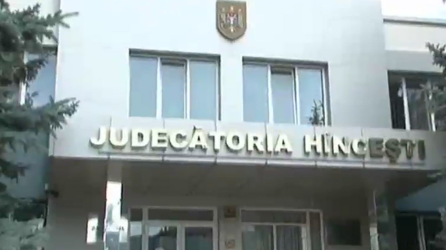 В результате разводов страдают дети, а власти не могут их защитить