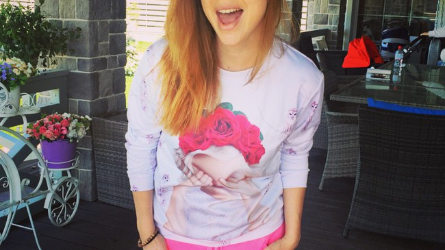 Через месяц после рождения первенца Подольская носит облегающие вещи