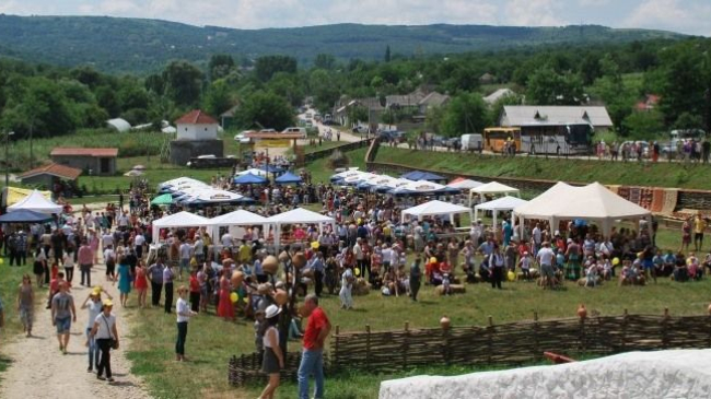 В Ходжинештах изготовят самый большой в мире глиняный горшок (ФОТО)