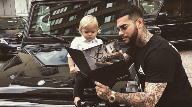 Тимати нравится, что его дочь растет не принцессой, а пацанкой