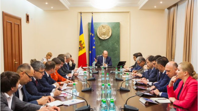 Правительство Стрельца поставило рекорд по числу женщин в его составе