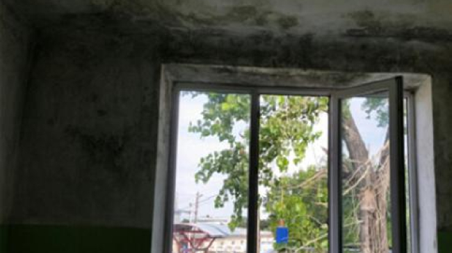 Mucegai şi mizerie la un spital din sudul ţării: Părinţii, obligaţi să cumpere medicamente pentru tratamentul micuţilor