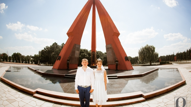 Proiect fotografic inedit! Doi miri s-au fotografiat la toate punctele de atractie din Chisinau