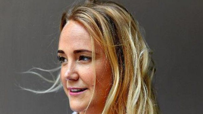 A cerut-o in casatorie de mai multe ori, dar in ziua nuntii i-a lasat pe toti fara cuvinte