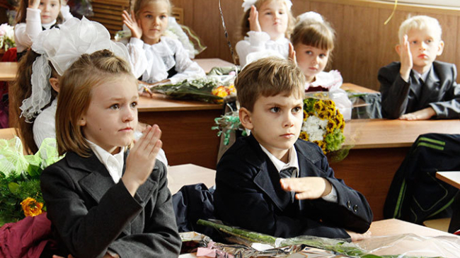 Первое сентября без учителей: в Молдове не хватает педагогов