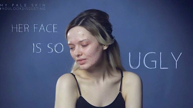 «Оставьте в покое мое лицо»: бьюти-блогер сняла видео о том, что скрывается за каждым комментарием