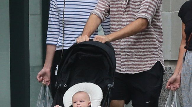 Кира Найтли и Джеймс Райтон показали дочь