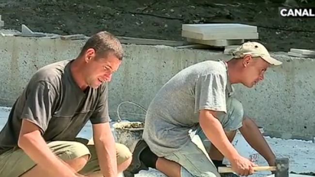 Неизвестные по ночам разрушают лестницу в парке Валя Морилор