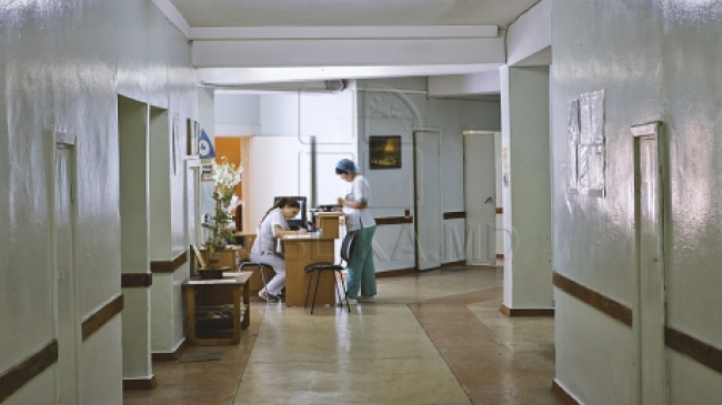 17 человек отравились на свадьбе в Страшенах